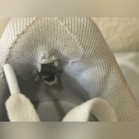 Adidas Classic White and Black Sneakers - Picture 4 of 4